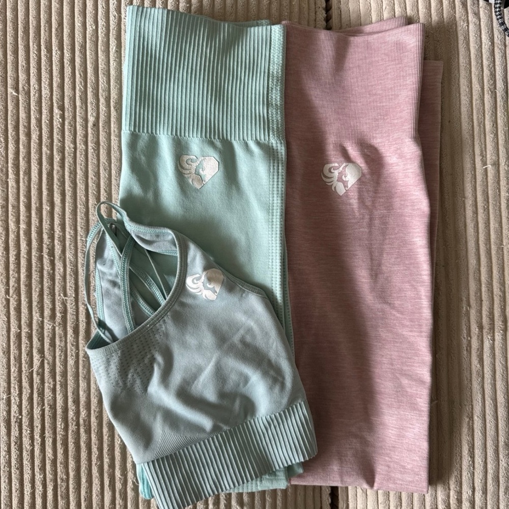 Women’s Best Set